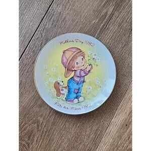 VINTAGE Avon 1982 Mothers Day Plate 'Little Things' Mini Collectible